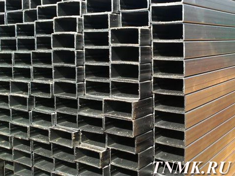 Труба профильная оцинкованная 40х20х1.5 мм ст. 20